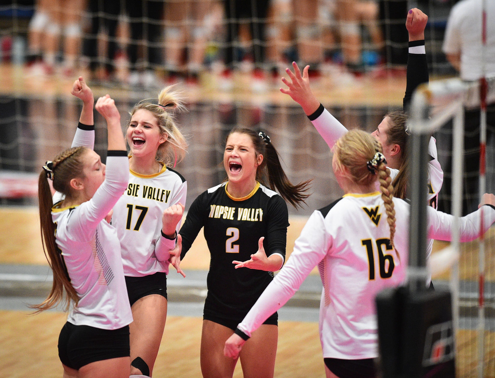 111419ho-Wapsie-Holy-Trinity-2